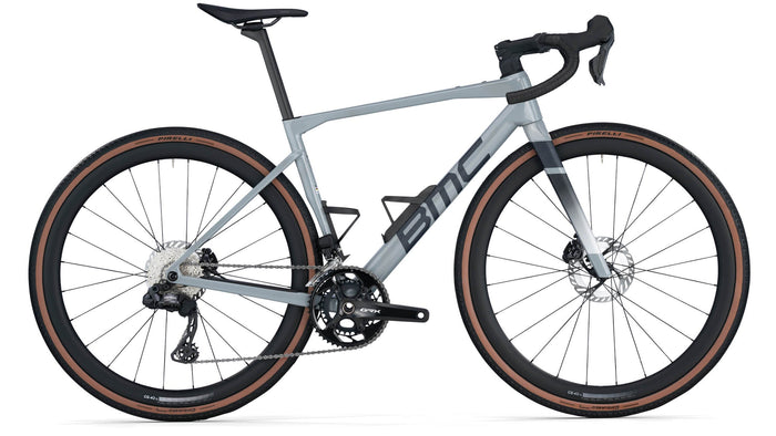 Kaius 01 de carbono con ruteo oculto
